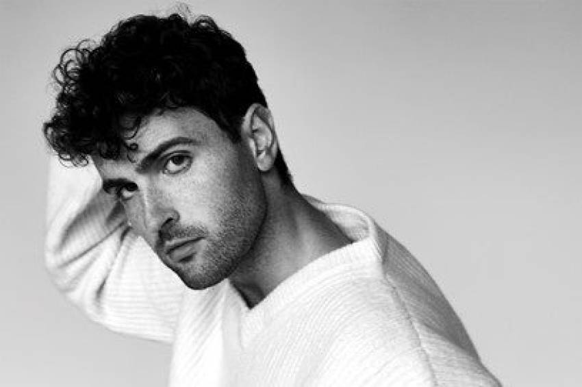 Duncan Laurence opent de Roze Zaterdag tijdens Rotterdam Pride 2022