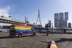 Regenboogbus PostNL